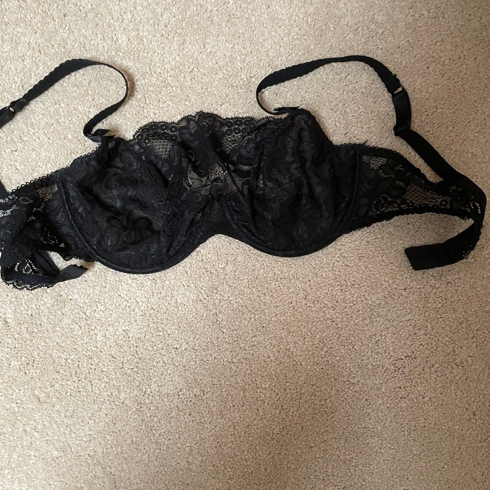 Elegant Black Lace Bra/camisole